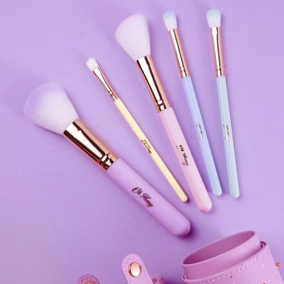 Oh Flossy | 5-Piece Rainbow Makeup Brush Set by Oh Flossy - Friends of K