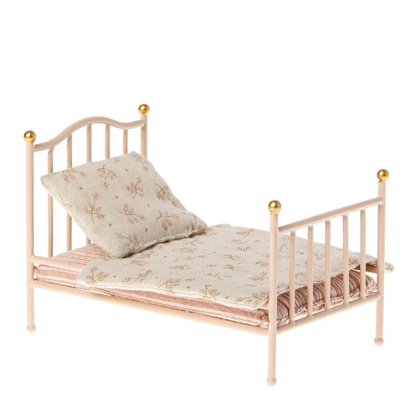 Vintage Bed for Mouse rose by Maileg - Friends of K