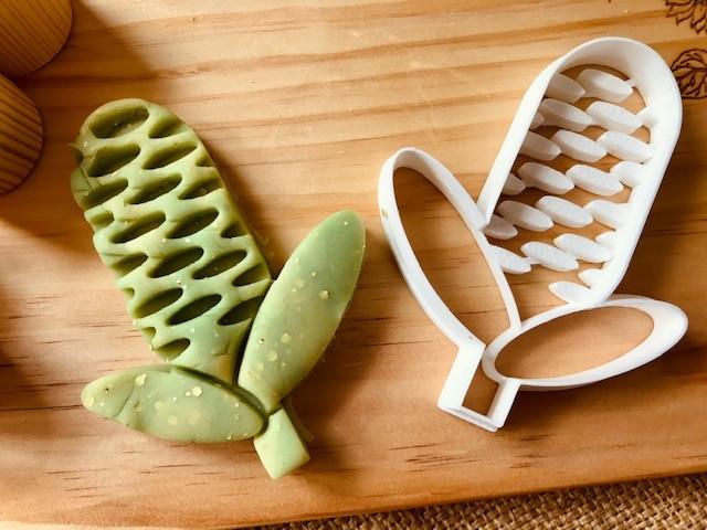 Banksia Pod Bio Cutter by Beadie Bug Play - Friends of K