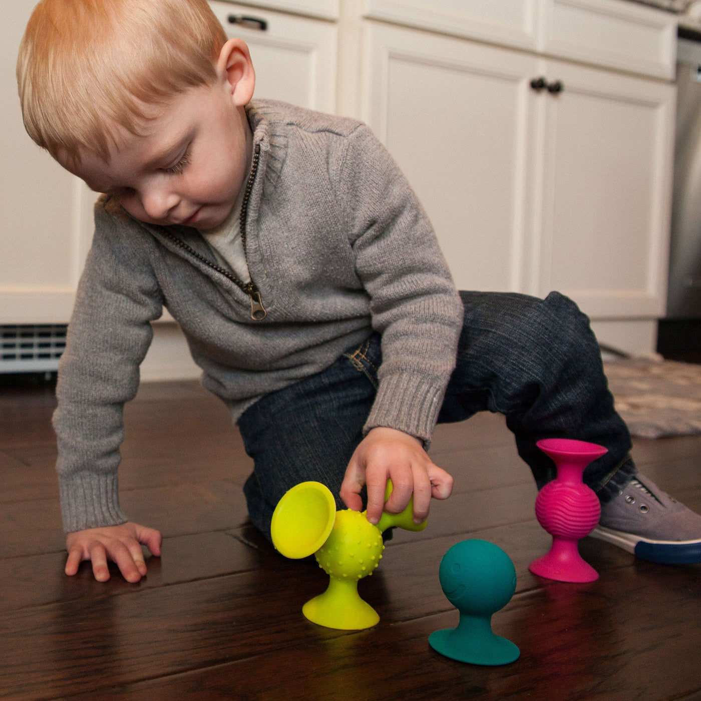 Pip Squigz by Fat Brain Toys - Friends of K
