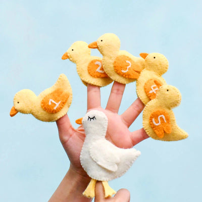 Tara Treasures | Five Little Ducks, Finger Puppet Set by Tara Treasures - Friends of K